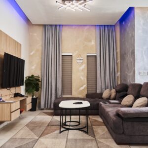 <b>Pinewood Suite</b>