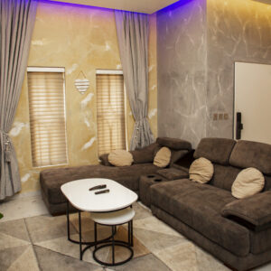 <b>Pinewood Suite</b>