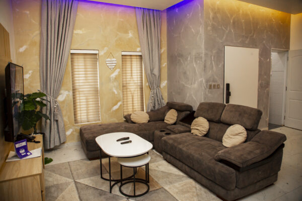 <b>Pinewood Suite</b>