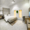 <b>Pinewood Suite</b> - Image 10